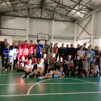 Районный турнир среди мужских и женских команд по волейболу.