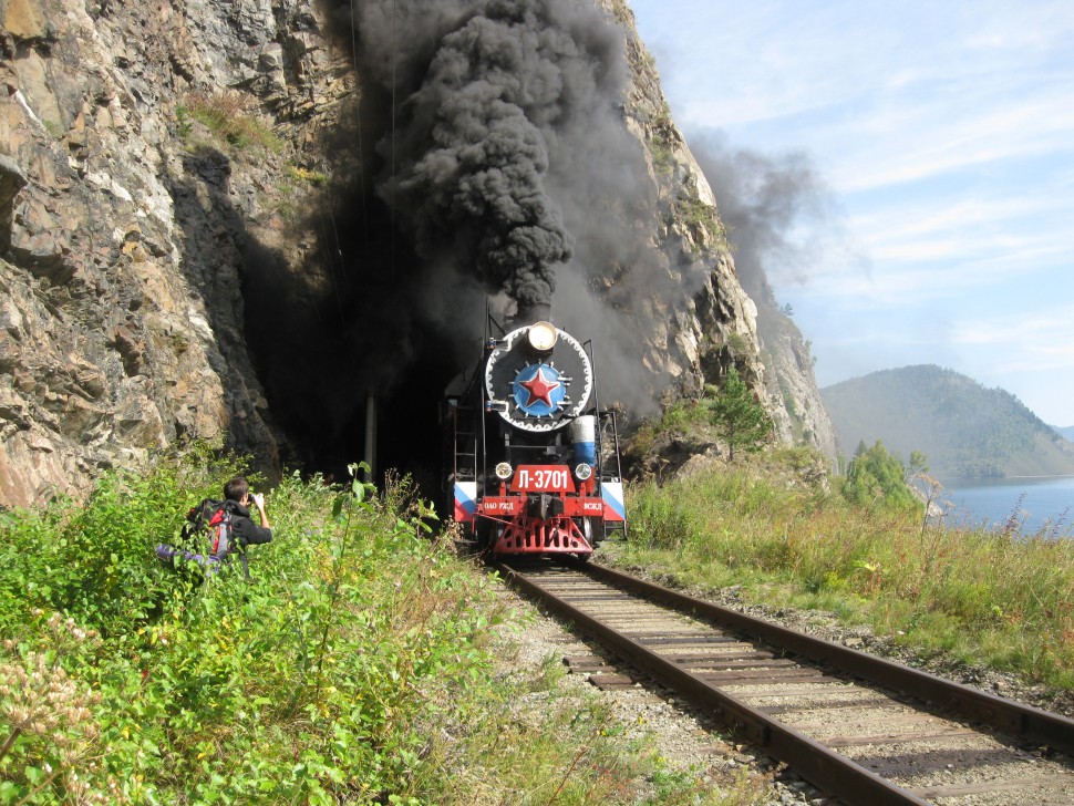 Паровозные туры начались по Кругобайкальской железной дороге
