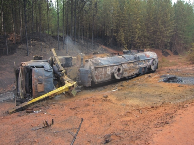 В Казачинско-Ленском районе опрокинулся и сгорел бензовоз с водителем